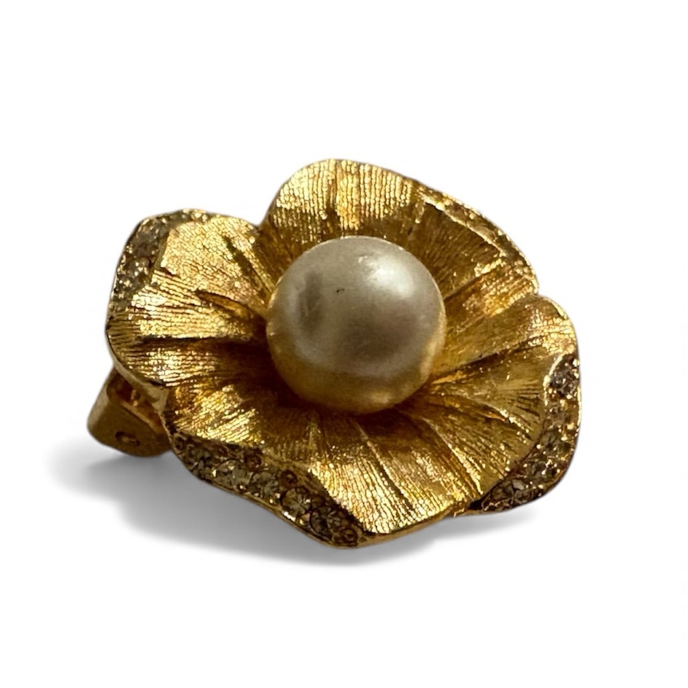 SOLD Dior 80’s Earring Gold Flower Pearl Center and Crystal Clasp Single
